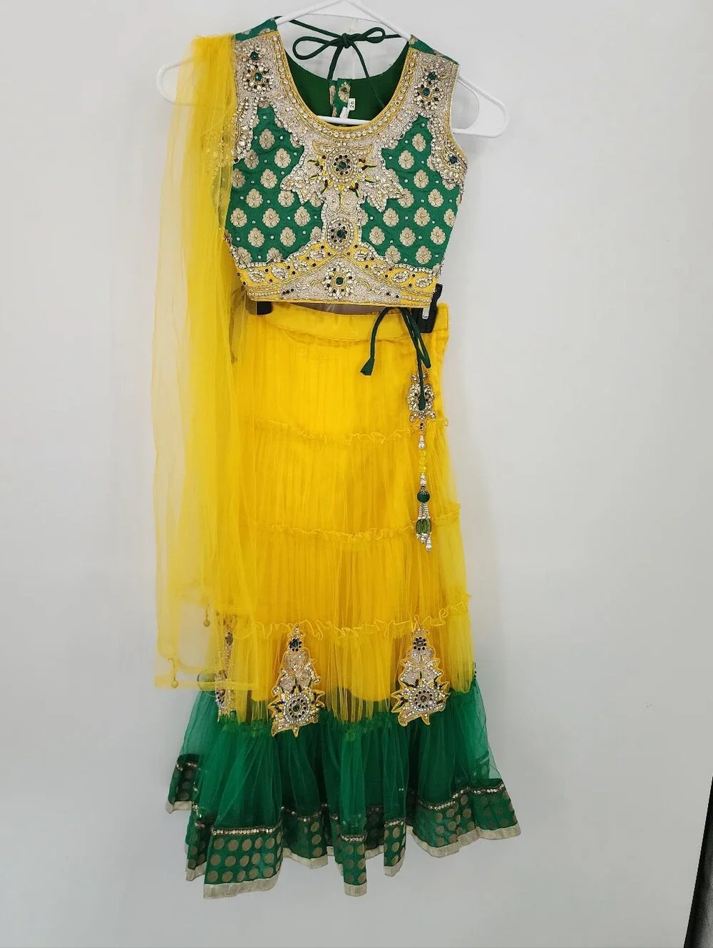 Girls Green & Yellow Traditional Lehenga Choli w/ Dupatta, Sz 6 Ethnic Dress